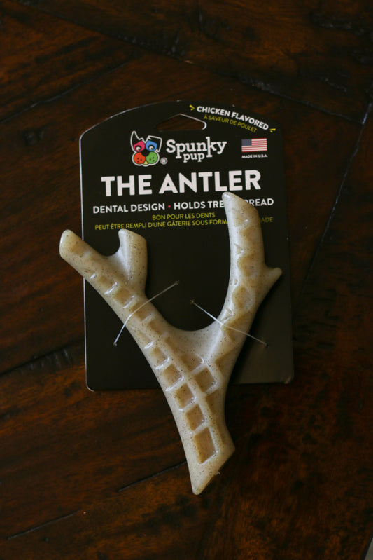 Spunky pup "The Antler" Dental Bone Chew Chicken Flavored.